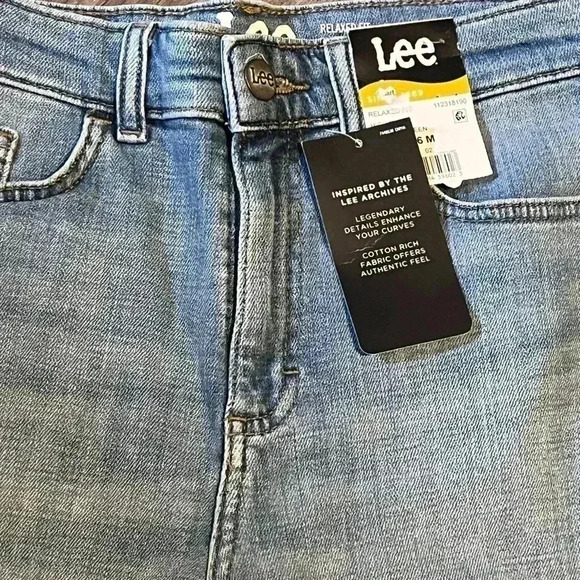NWT Lee Jean Shorts size 6. - Picture 2 of 10